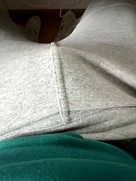 Snapshot of Alex005962 chatting on 11-14-25, 12:26 Alex005962 online show from 11-14-25, 12:26