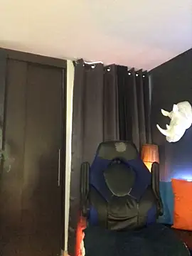 Zed ferrer online show from 03-26-26, 12:00