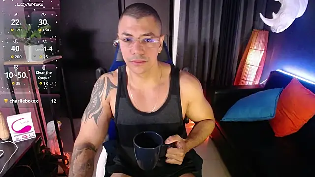 Zed ferrer online show from 04-23-26, 08:57