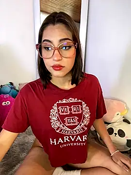 Snapshot of nani_rosse_of chatting on 11-19-25, 06:08 nani rosse of online show from 11-19-25, 06:08