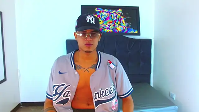 Isaacas  online show from 11-25-25, 11:32