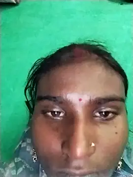 Big Lovexx online show from 11-17-25, 05:35