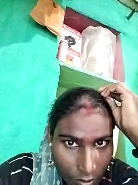 Big Lovexx online show from 11-22-25, 05:50