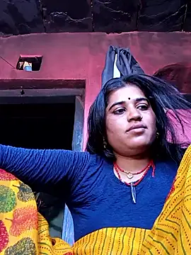 Hot kamla online show from 04-18-26, 07:45