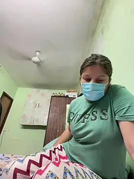 Cute hotzara online show from 03-25-26, 05:46