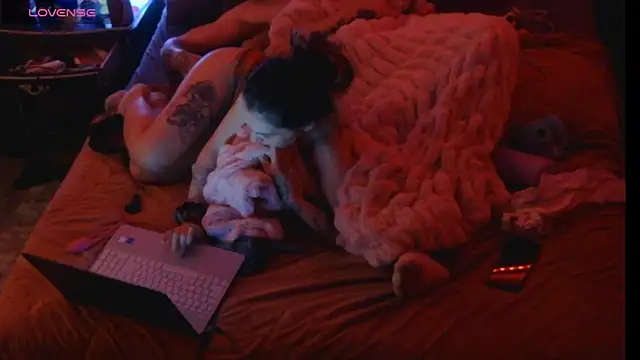 Donster907 online show from 04-27-26, 01:31