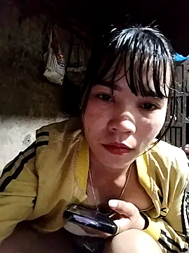 Snapshot of gugu0022 chatting on 12-04-25, 02:15 gugu0022 online show from 12-04-25, 02:15