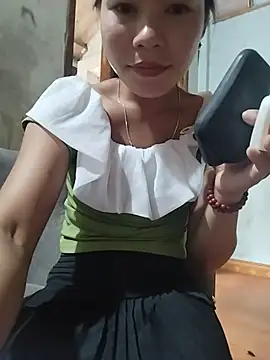 Snapshot of gugu0022 chatting on 05-18-26, 10:59 gugu0022 online show from 05-18-26, 10:59