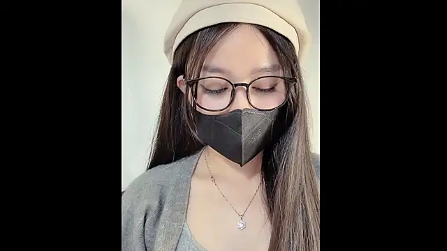 MiCandy-Lovee online show from 11-19-25, 01:22