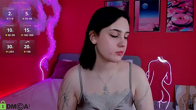 Snapshot of hey_tessa chatting on 12-05-25, 11:19 hey tessa online show from 12-05-25, 11:19