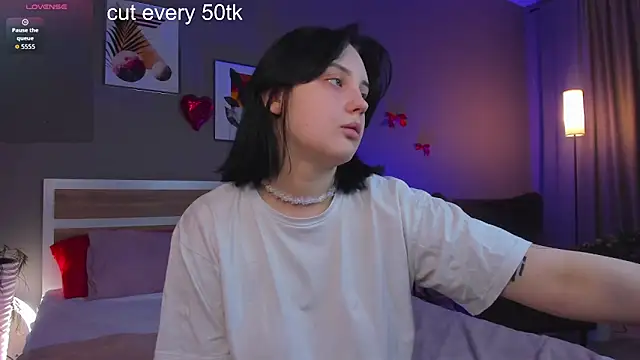 Snapshot of hey_tessa chatting on 02-23-26, 08:06 hey tessa online show from 02-23-26, 08:06