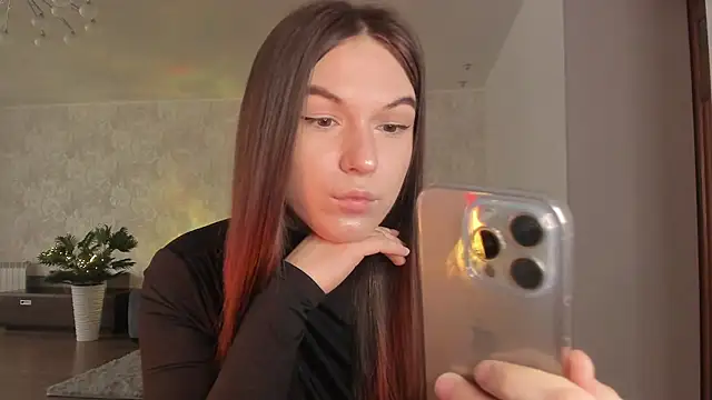 luna lust 212 online show from 04-19-26, 04:23