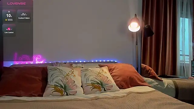 EllaRosss online show from 12-03-25, 09:51