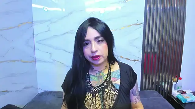 Snapshot of DashaMiller_ chatting on 11-25-25, 12:27 DashaMiller online show from 11-25-25, 12:27