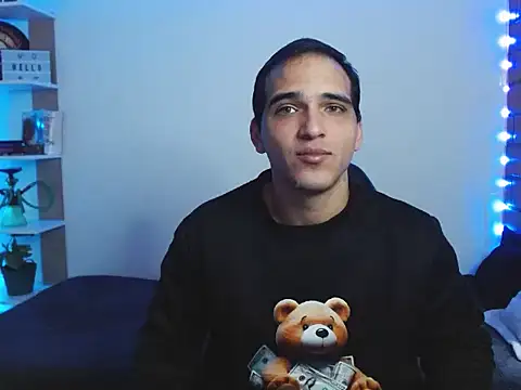 Snapshot of Maax30233 chatting on 11-13-25, 05:12 Maax30233 online show from 11-13-25, 05:12