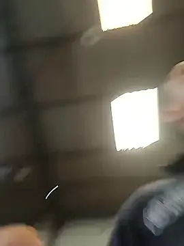 Snapshot of SunkenDakota chatting on 11-12-25, 05:46 SunkenDakota online show from 11-12-25, 05:46