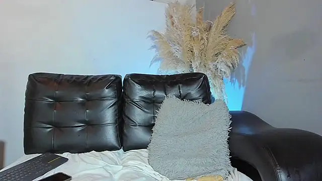 ZeusBrant online show from 04-13-26, 01:05