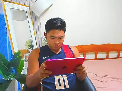 Snapshot of SandraXxHornball chatting on 11-14-25, 08:02 SandraXxHornball online show from 11-14-25, 08:02