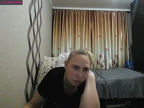 JenniDeep online show from 11-23-25, 12:49