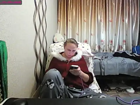 JenniDeep online show from 12-19-25, 06:15