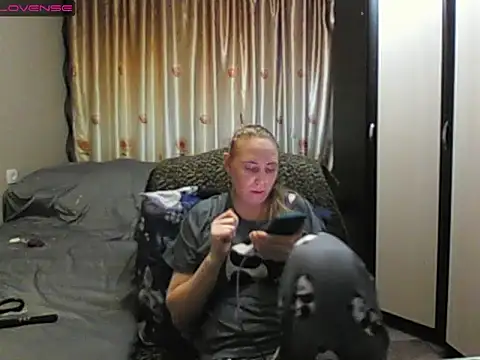 JenniDeep online show from 04-24-26, 05:04