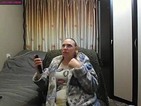 JenniDeep online show from 05-14-26, 06:37