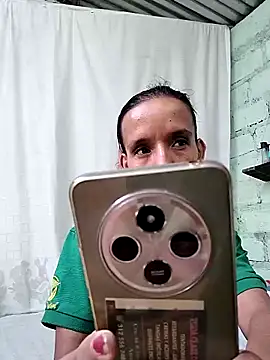 SindyHans online show from 11-26-25, 01:01