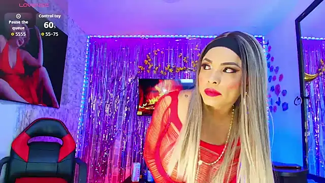 TAYLOR S7 online show from 04-11-26, 01:54