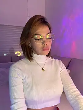 dolceragazza 15 online show from 12-20-25, 10:39