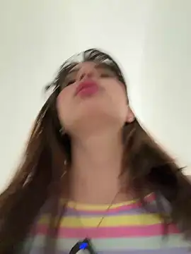 ginny ross online show from 04-25-26, 02:58