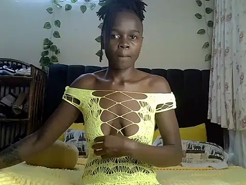 Snapshot of Toveyah_ chatting on 11-13-25, 04:28 Toveyah online show from 11-13-25, 04:28