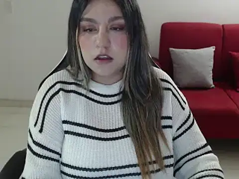 Snapshot of SeleneeRousse chatting on 11-24-25, 03:28 SeleneeRousse online show from 11-24-25, 03:28