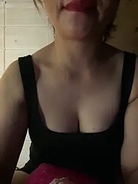 Snapshot of Diana-sexyy chatting on 06-15-26, 04:31 Diana-sexyy online show from 06-15-26, 04:31