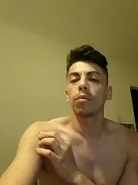 Snapshot of roddyron1n chatting on 11-17-25, 01:22 roddyron1n online show from 11-17-25, 01:22