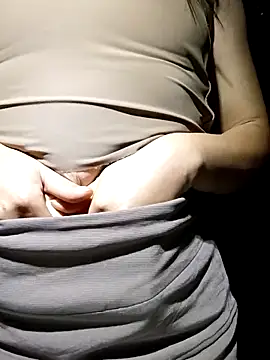 Snapshot of Lucky-688 chatting on 12-14-25, 08:24 Lucky-688 online show from 12-14-25, 08:24