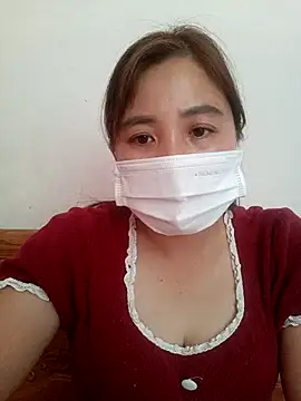 Snapshot of Little-Red123 chatting on 11-14-25, 03:38 Little-Red123 online show from 11-14-25, 03:38