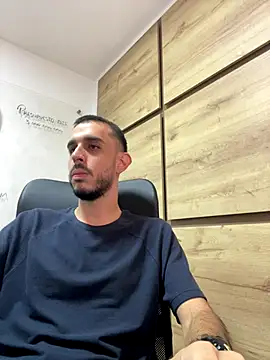 juancamodel online show from 11-24-25, 07:02