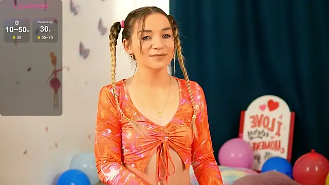 Snapshot of SkyEyesLuna chatting on 05-15-26, 03:24 SkyEyesLuna online show from 05-15-26, 03:24
