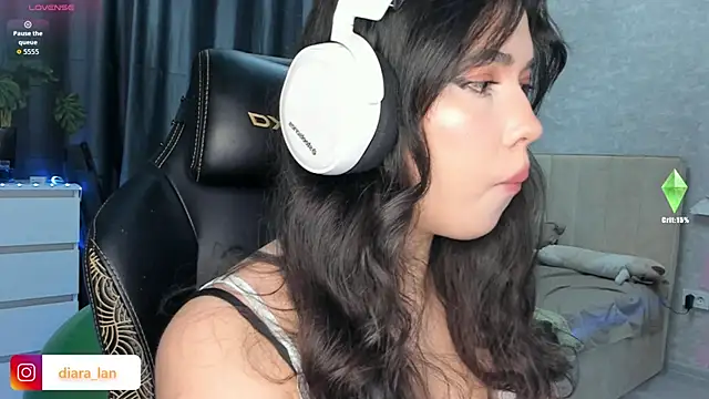 Diara 1an online show from 11-29-25, 01:47