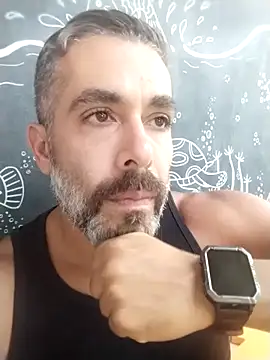 Snapshot of leninjamaster chatting on 03-12-26, 06:25 leninjamaster online show from 03-12-26, 06:25