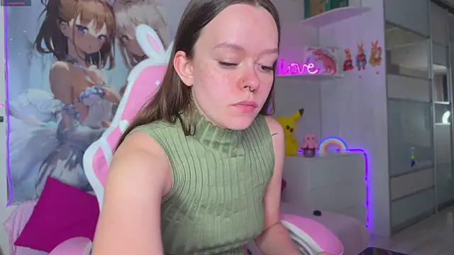 CheekySashaCharm online show from 04-17-26, 12:52