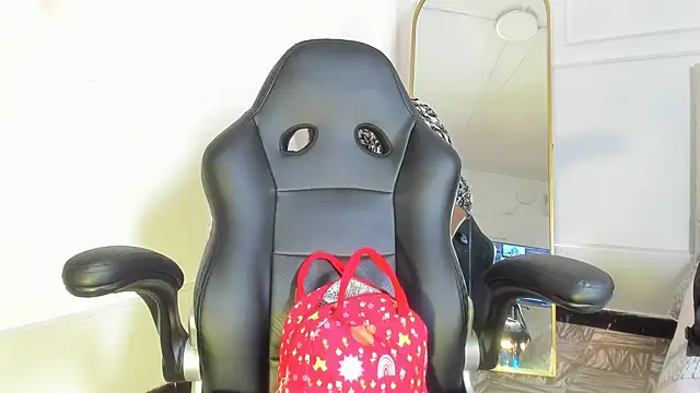 nicolvibes 212 online show from 02-11-26, 08:25