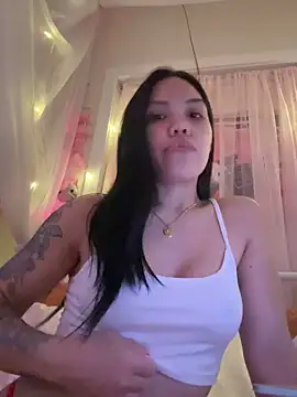 sweetrosegirlxoxo online show from 11-30-25, 03:27