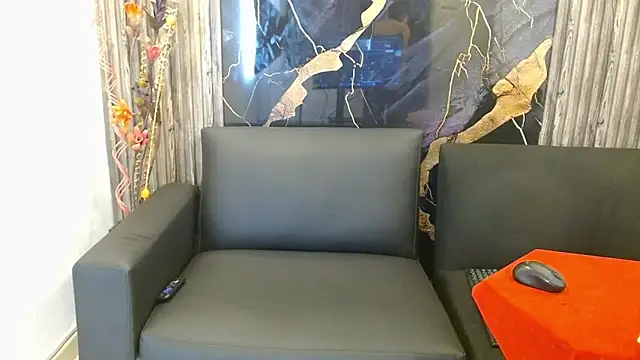 Snapshot of Tommy160920 chatting on 11-19-25, 12:38 Tommy160920 online show from 11-19-25, 12:38