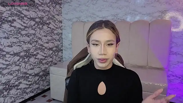 Evy Luxx v online show from 02-06-26, 03:22