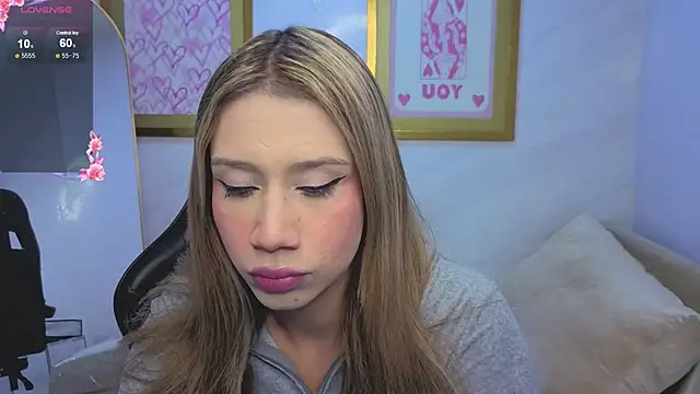 Evy Luxx v online show from 04-09-26, 03:39