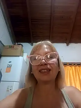 SexyMilf1211 online show from 03-26-26, 04:23