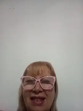 SexyMilf1211 online show from 04-30-26, 11:42