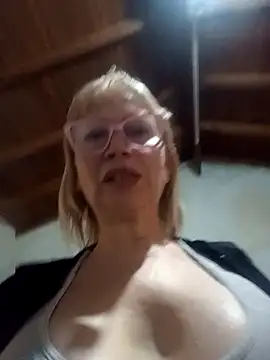SexyMilf1211 online show from 05-05-26, 05:21