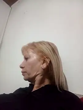 SexyMilf1211 online show from 05-06-26, 11:26